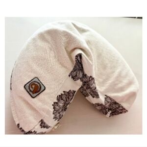 Sold As Is: Blessed Nest Organic Nursing Pillow Paloma